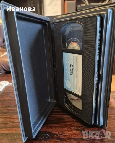 Специални Кутий за Видео Касети и Бонус филм ,Коктейл ^, снимка 3 - DVD филми - 53402308