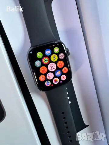 Смарт часовник Apple watch SE , снимка 2 - Смарт гривни - 49281511