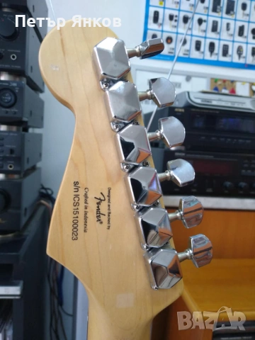 Squier Stratocaster Custom, снимка 11 - Китари - 53131167
