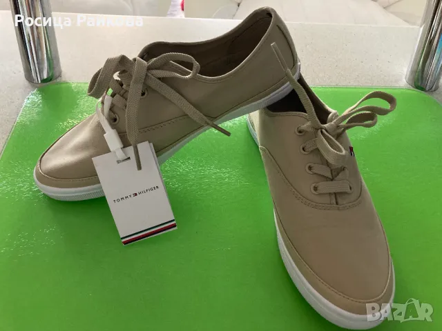 Дамски гуменки, нови , 38 размер Tommy Hilfiger