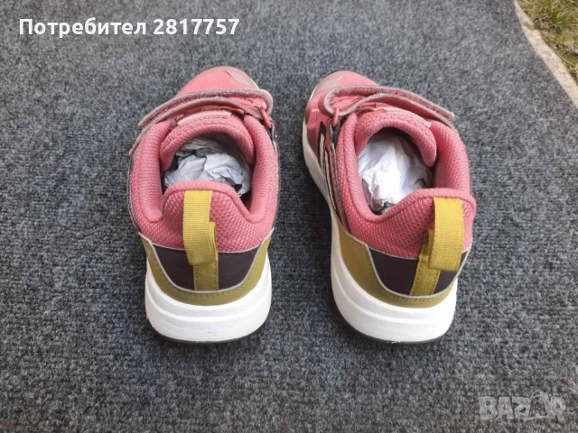 оригинални маратонки Adidas размер 37½, снимка 3 - Маратонки - 52127435