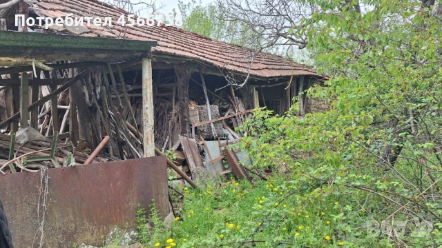 Двуетажна каща с. Буря, снимка 13 - Къщи - 51387876