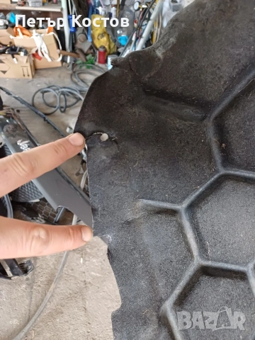 Audi Q7заден ляв подкалник, снимка 9 - Части - 53582525