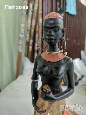 статуетка-африканка, снимка 2 - Антикварни и старинни предмети - 53562421
