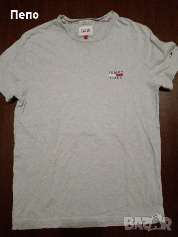Тениска Tommy Hilfiger , снимка 1 - Тениски - 46418805