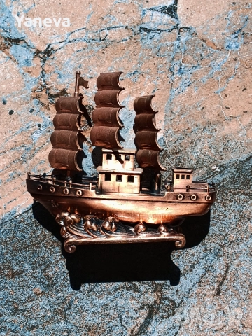 Декоративна фигурка на кораб на Благоденствието . ​, снимка 9 - Фигурки - 51919332