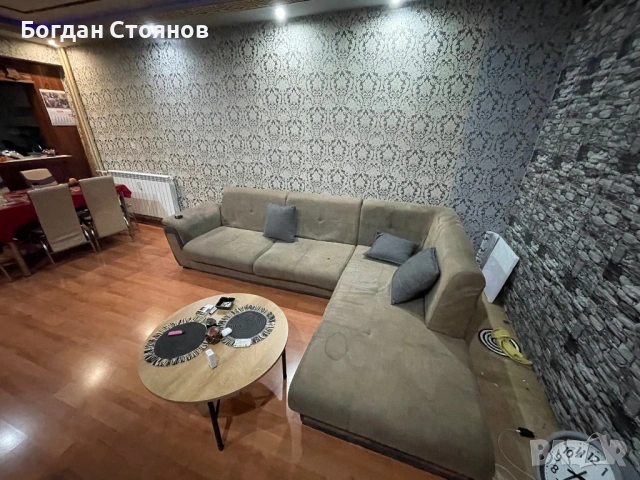 Продавам ъглов диван