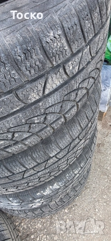 235 55 17 4 бр гуми, снимка 2 - Гуми и джанти - 52221477