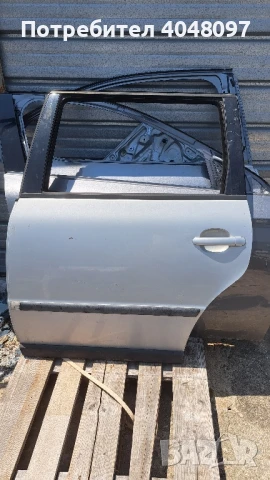 vw passat b5 /audi a4b5 комби задна лява врата , снимка 3 - Части - 51304789