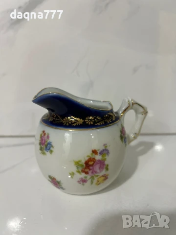 Винтидж порцеланова чаша за сметана/ мляко Nippon Japan, ръчно рисув цветя, кобалтово синьо и златно