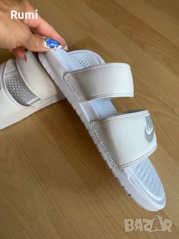 Дамски оригинални чехли Nike Benassi Duo Ultra ! 39 н, снимка 8 - Чехли - 46317075