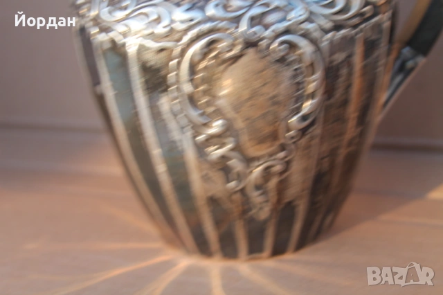 Сребърна английска кана, снимка 4 - Антикварни и старинни предмети - 53999439