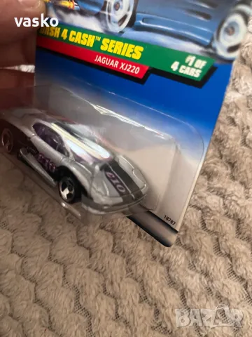 Hotwheels Jaguar CJ220-стар, снимка 3 - Колекции - 49670666