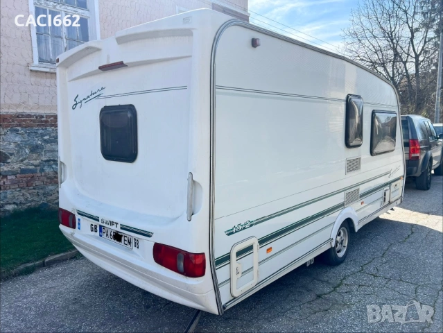 Каравана swift signsture 2001г, снимка 5 - Каравани и кемпери - 53365422