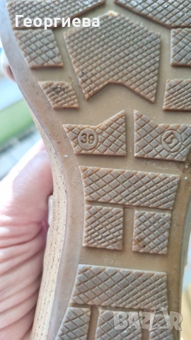 Златисти леки сандалки, снимка 3 - Сандали - 50982489