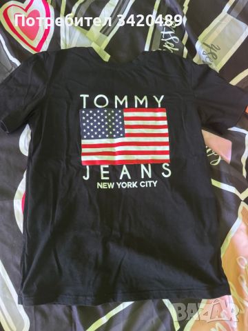 Дамска тениска TOMMY JEANS, снимка 1 - Тениски - 46798159