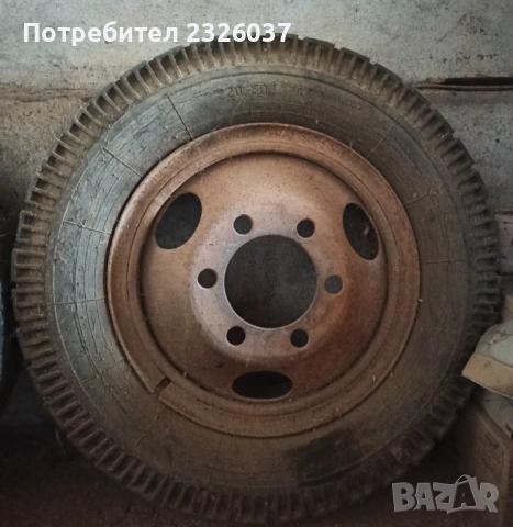 Продавам 2 бр гуми с джанти от ГАЗ 53 