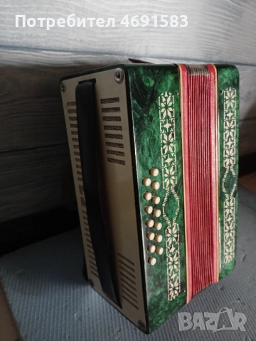 Акордеон, снимка 3 - Акордеони - 53425428