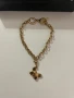 Дамска гривна с висулка пеперуда, снимка 1