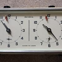 Шахматен руски часовник" Янтарь"- работещ перфектно, снимка 1 - Антикварни и старинни предмети - 45752306