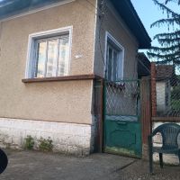 Продавам къща 70 кв.м, снимка 1 - Къщи - 45359412