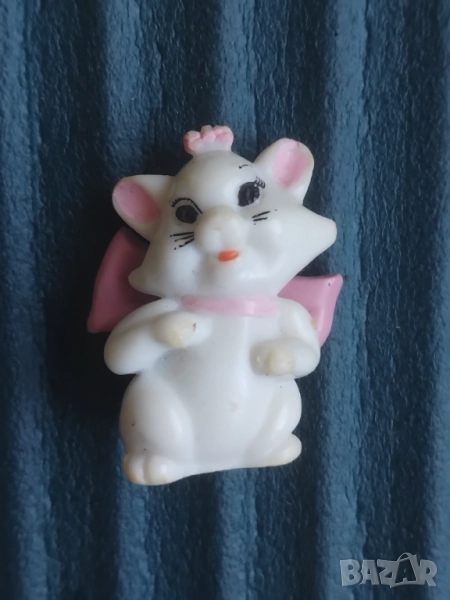 Disney оригинална мини фигурка Котенце, снимка 1