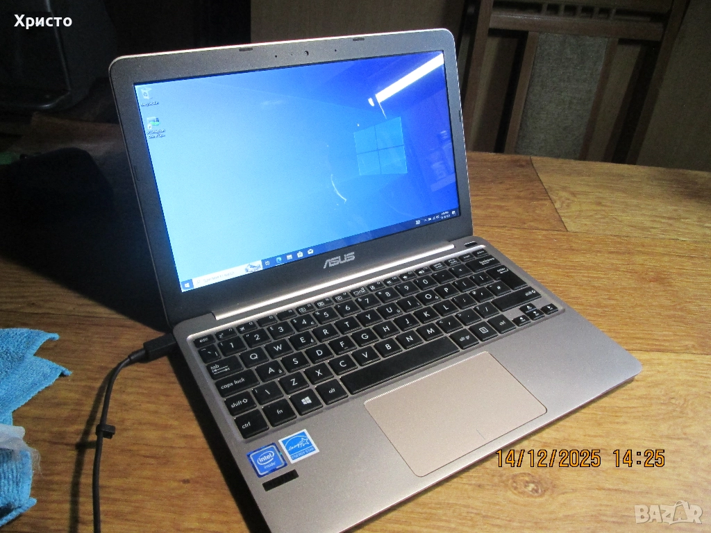 asus E200HA -11.6 ИНЧОВ ЛАПТОП, снимка 1