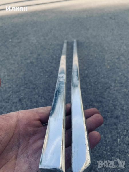 Bmw e30 coupe - лайстни от прозорци/врати - 2 бр, снимка 1