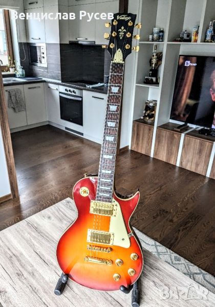 Vintage V100 Cherry Sunburst, 2010, Корея, снимка 1