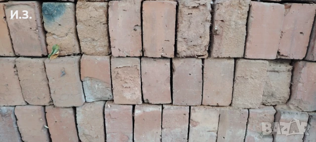 Неизползвани единични плътни тухли