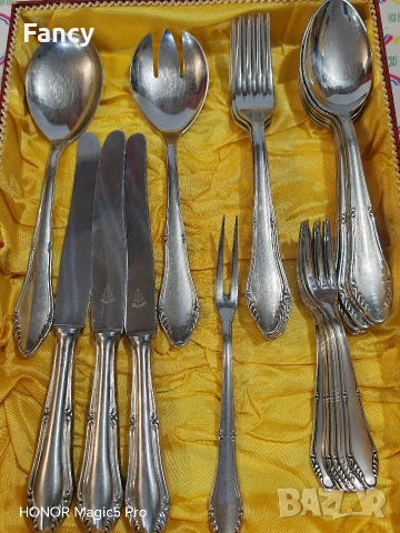 Комплект прибори за хранене Violet Roneusil, снимка 2 - Антикварни и старинни предмети - 53469625