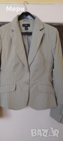 Дамско сако, снимка 7 - Сака - 36228137