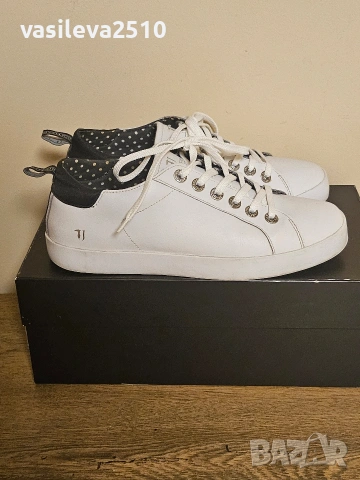 Trussardi Jeans оригинални дамски кожени кецове , снимка 3 - Кецове - 53893092