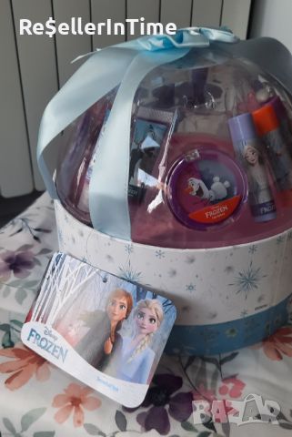 Нов детски комплект с гримове Markwins Disney Frozen Snowball Box, снимка 3 - Други - 45093937