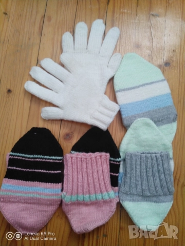 Вълнени чорапи и ръкавици , снимка 2 - Дамски чорапи - 52104172