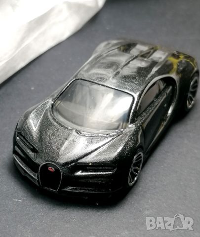 Bugatti Chiron, Hot Wheels, снимка 7 - Колекции - 45570620