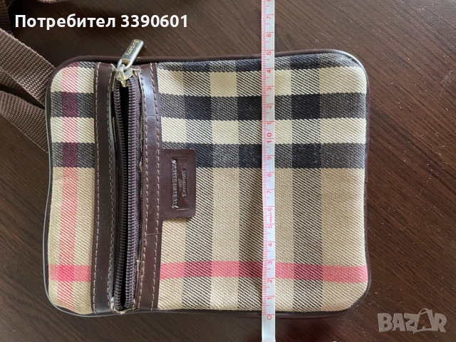 Burberry чантичка за през рамо, снимка 6 - Чанти - 54105182