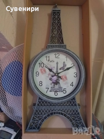 стенен часовник-кула