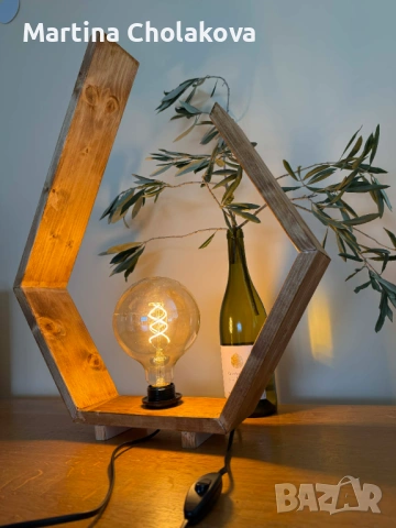 Декоративна настолна лампа, снимка 3 - Настолни лампи - 54016174
