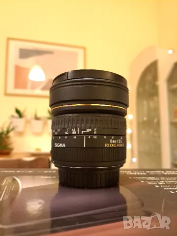 Обектив Sigma 8mm f/3.5 EX DG Fisheye за Canon