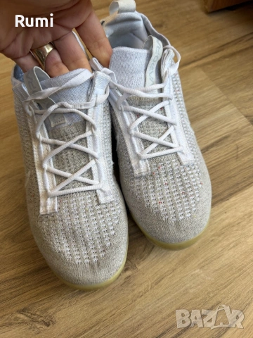 Оригинални маратонки Nike Air VaporMax Flyknit 2021 Pure Platinum ! 38,5 н, снимка 4 - Маратонки - 53660123