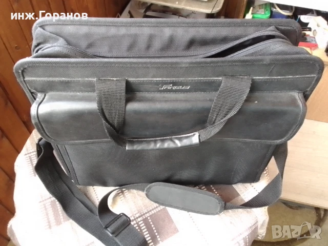 Чанта за лаптоп , снимка 2 - Чанти - 51430116