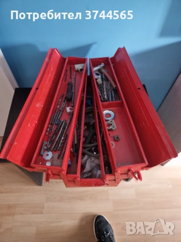 Метален куфар за инструменти  , снимка 2 - Куфари с инструменти - 53498284