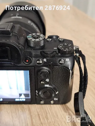 фотоапарат Sony A7R III, снимка 5 - Фотоапарати - 48788566