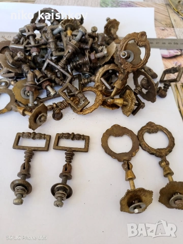 Мебелен обков 