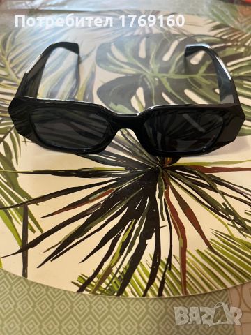 Слънчеви очила тип Prada, снимка 2 - Слънчеви и диоптрични очила - 45726886