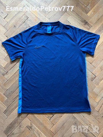 Мъжка тениска Nike dri-fit, снимка 1 - Спортни дрехи, екипи - 45354526