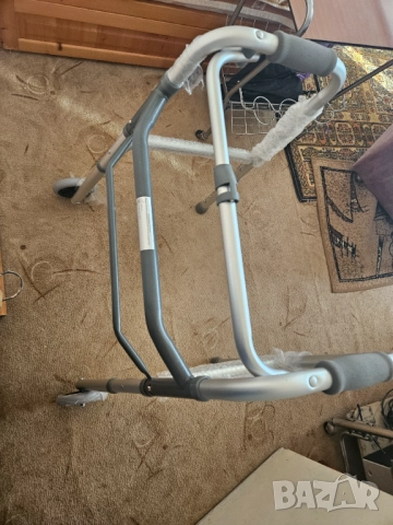 ЛЕКА и НОВА проходилка за възрастни трудноподвижни болни хора за прохождане