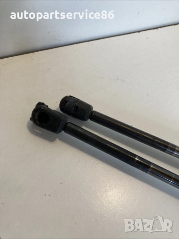 Газов амортисьор на предния капак за KIA Carnival 2.9 CRDi (2006–2012) 81171-4D000, снимка 2 - Части - 53192273