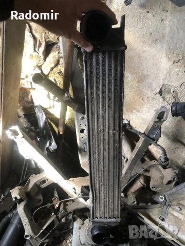 Интеркулер Бмв е39 530д 2000 г 193 коня